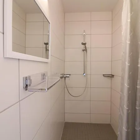 Strandhaus Blume 아파트 *